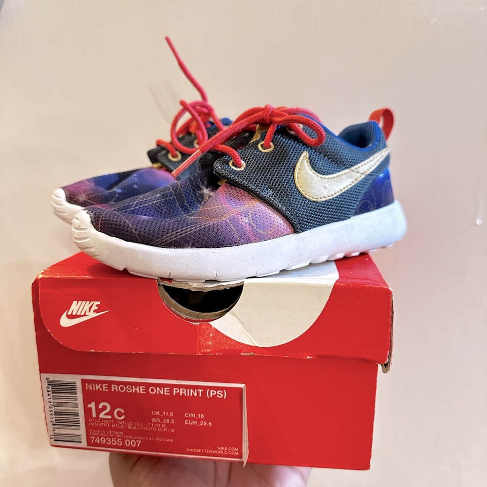 Nike Roshe kids sneakers sz 12C